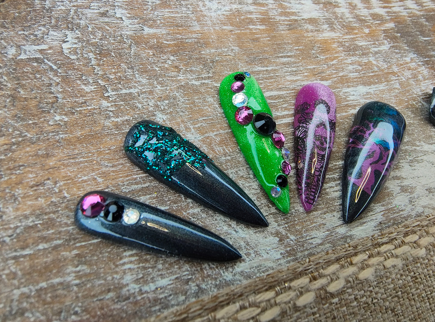 Skulls and spiders