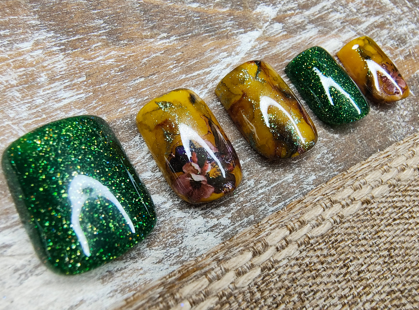 Marbled Harvest Flowers