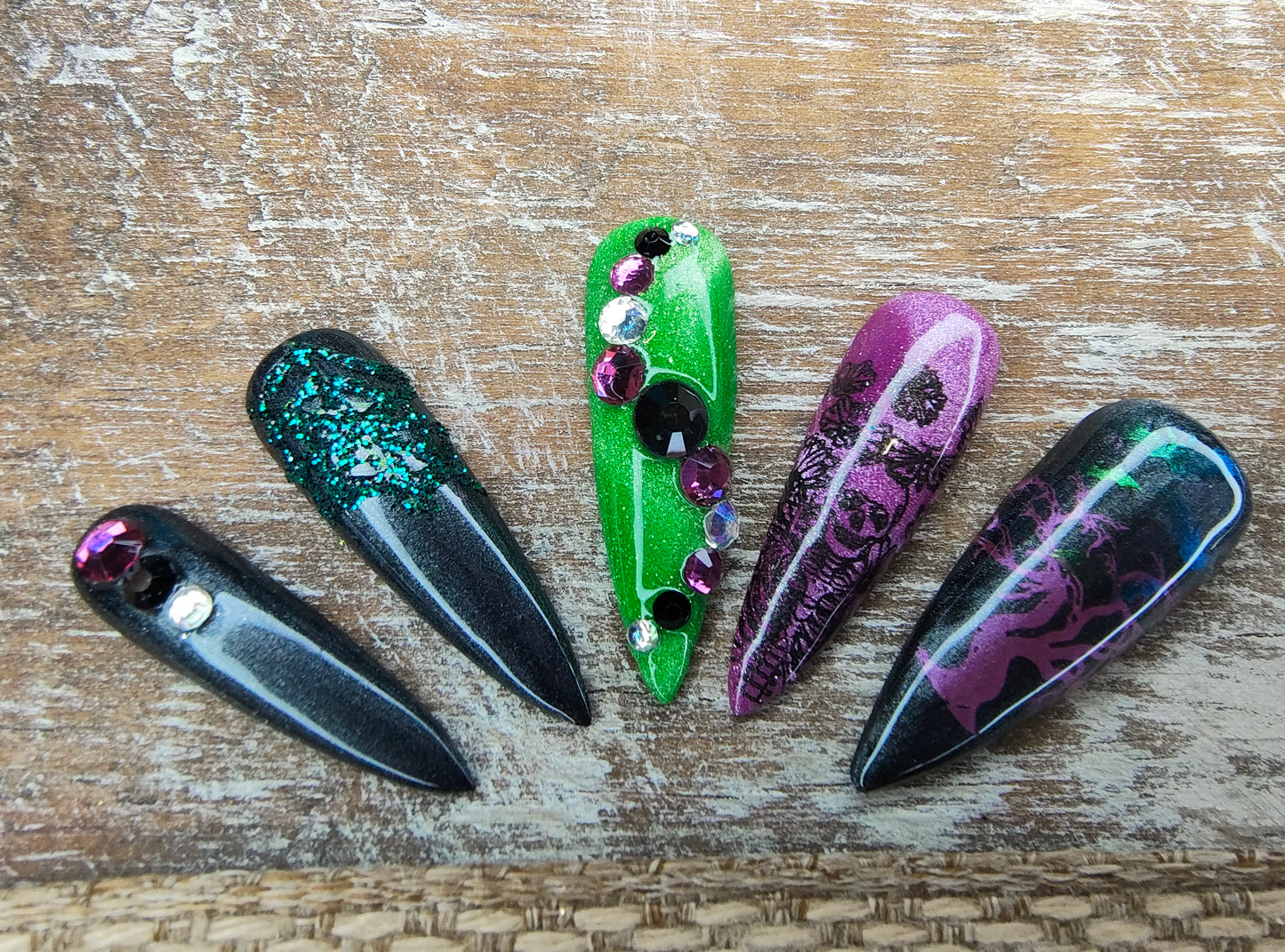 Skulls and spiders